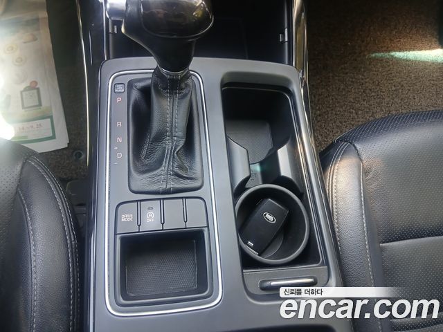 Kia Sorento 2016 — photo 12