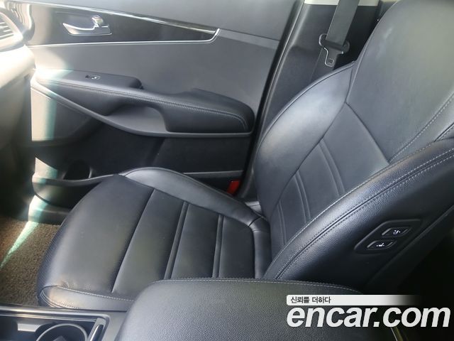 Kia Sorento 2016 — photo 15