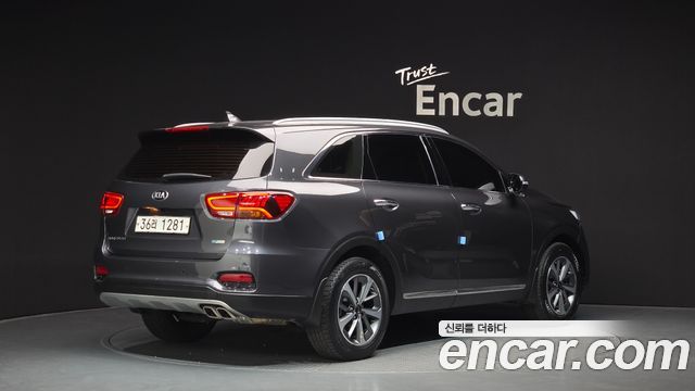 Kia Sorento 2018 — photo 2