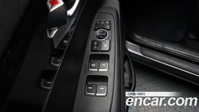 Kia Sorento 2018 — photo 14