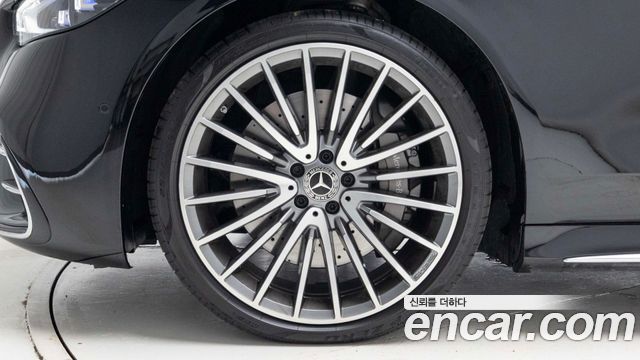 Mercedes-Benz S-Class 2026 — photo 5