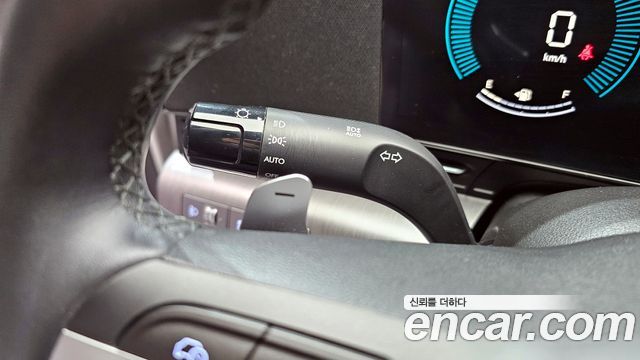 Hyundai Kona 2025 — photo 18