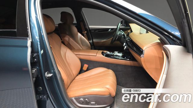 Genesis G80 2023 — photo 11