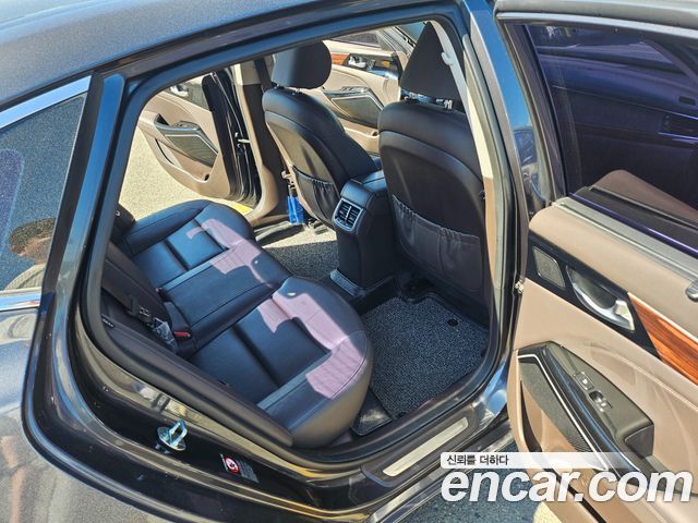 Kia K7 2016 — photo 11