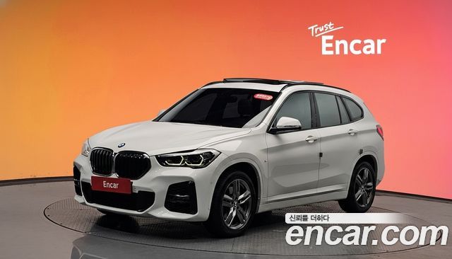 BMW X1 2022 — photo 1