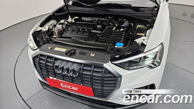 Audi Q3 2020 — photo 6