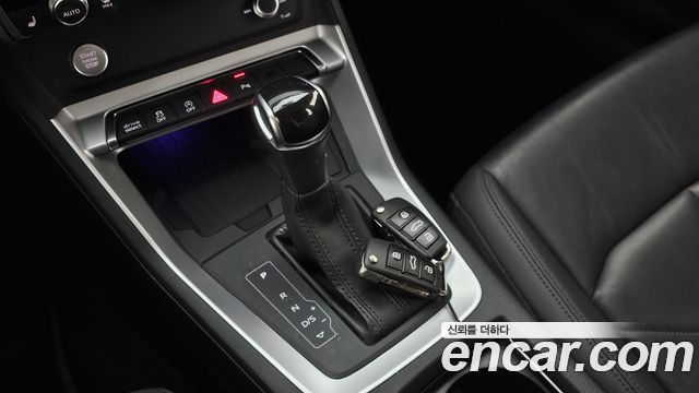 Audi Q3 2020 — photo 12