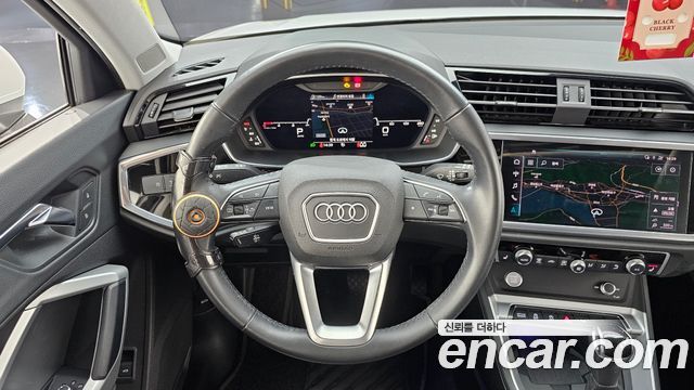 Audi Q3 2020 — photo 19