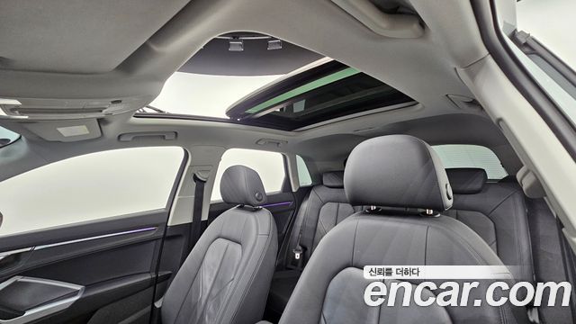 Audi Q3 2020 — photo 25