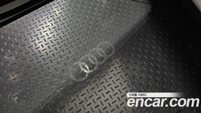 Audi Q3 2020 — photo 27