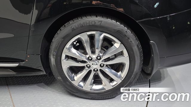 Kia Canival 2017 — photo 5