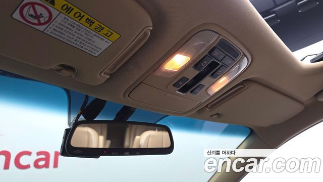 Kia Canival 2017 — photo 23