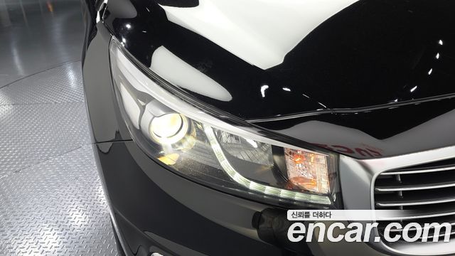 Kia Canival 2017 — photo 8