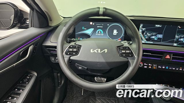 Kia EV6 2024 — photo 12