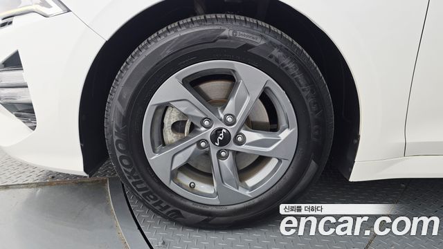 Kia K5 2022 — photo 5