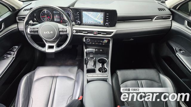 Kia K5 2022 — photo 10