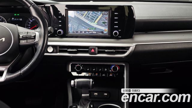 Kia K5 2022 — photo 26