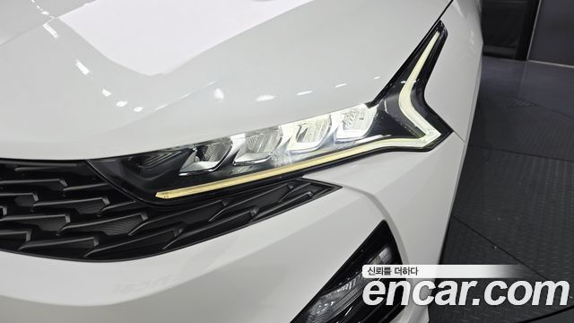 Kia K5 2022 — photo 8