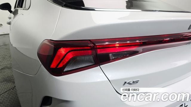 Kia K5 2022 — photo 9