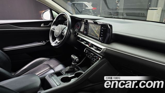 Kia K5 2022 — photo 30