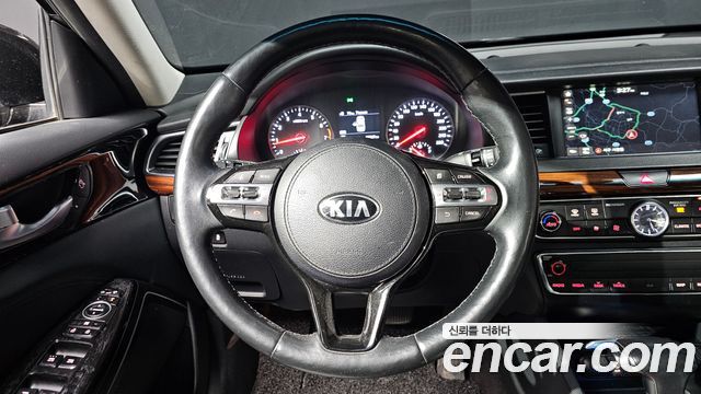 Kia K7 2017 — photo 13