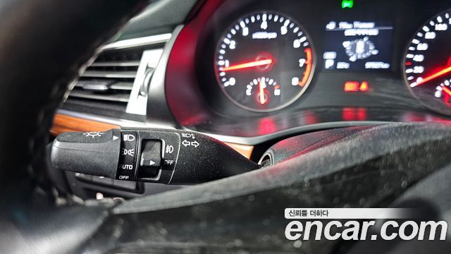 Kia K7 2017 — photo 20