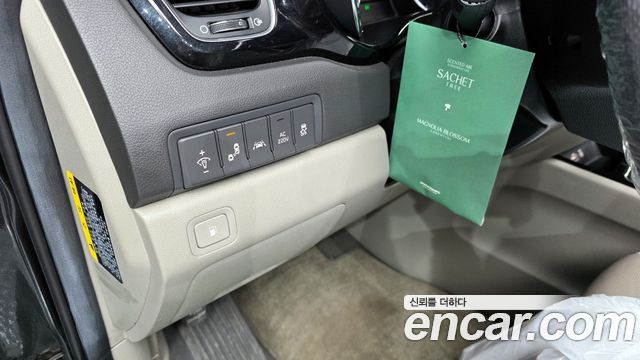 Kia Canival 2018 — photo 23