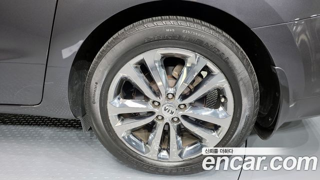 Kia Canival 2018 — photo 7