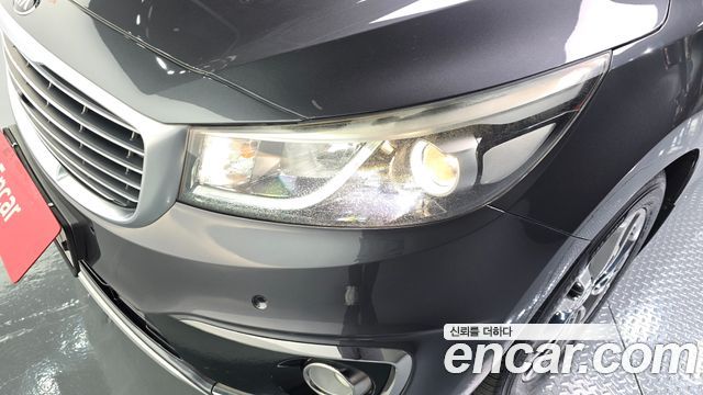 Kia Canival 2018 — photo 8