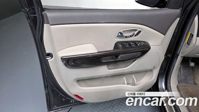 Kia Canival 2018 — photo 14