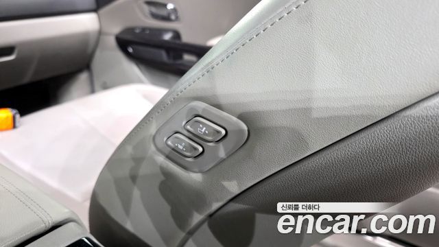 Kia Canival 2018 — photo 31