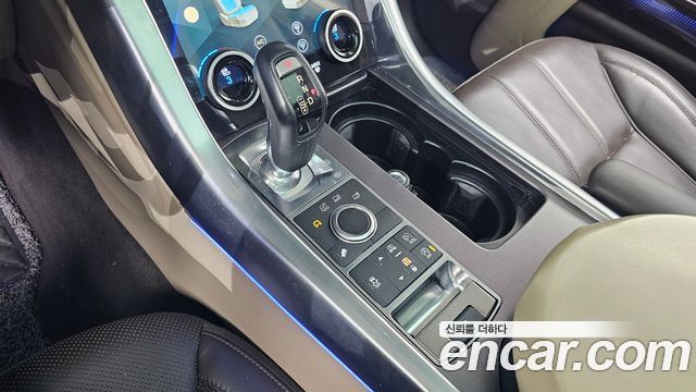 Land Rover Range Rover Sport 2016 — photo 9