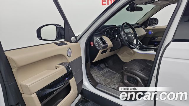 Land Rover Range Rover Sport 2016 — photo 10