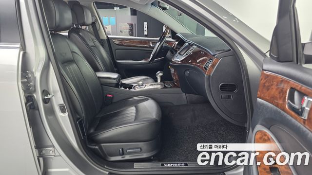Hyundai Genesis 2008 — photo 11