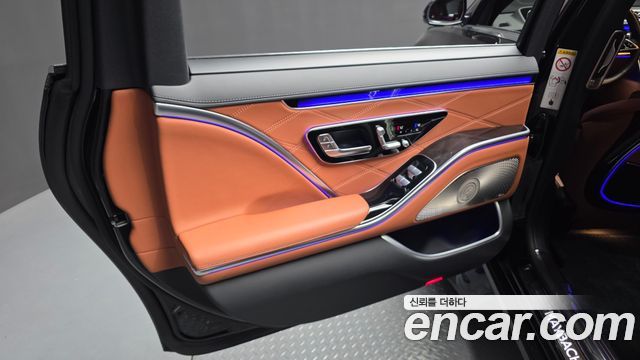 Mercedes-Benz S-Class 2022 — photo 15