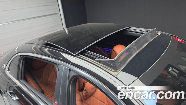 Mercedes-Benz S-Class 2022 — photo 29