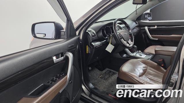 Kia Sorento 2011 — photo 12