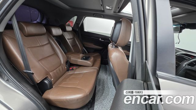 Kia Sorento 2011 — photo 19