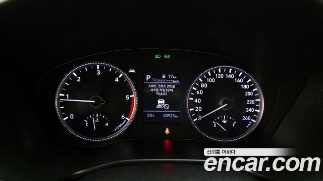 Hyundai Santafe 2019 — photo 11