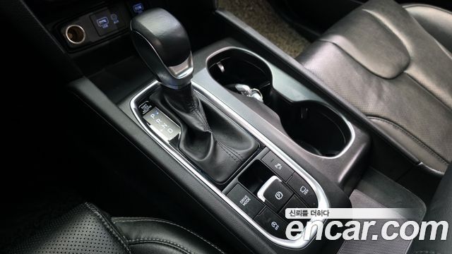 Hyundai Santafe 2019 — photo 12