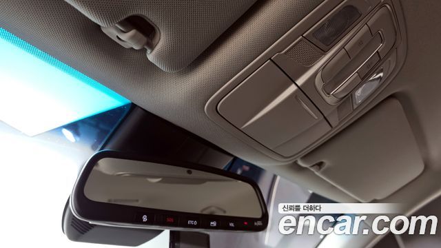 Hyundai Santafe 2019 — photo 25