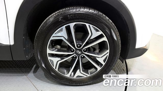 Hyundai Santafe 2019 — photo 7