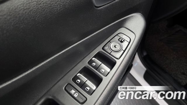 Hyundai Santafe 2019 — photo 28
