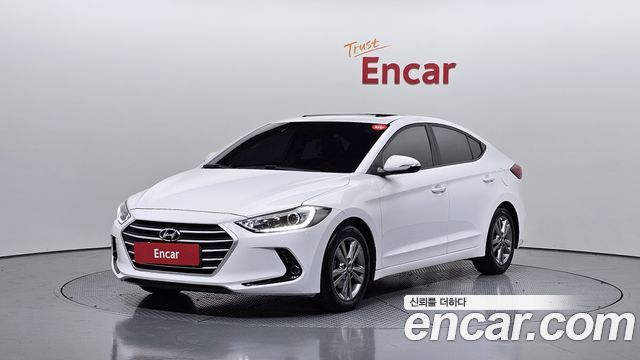 Hyundai AVANTE 2017 — photo 1