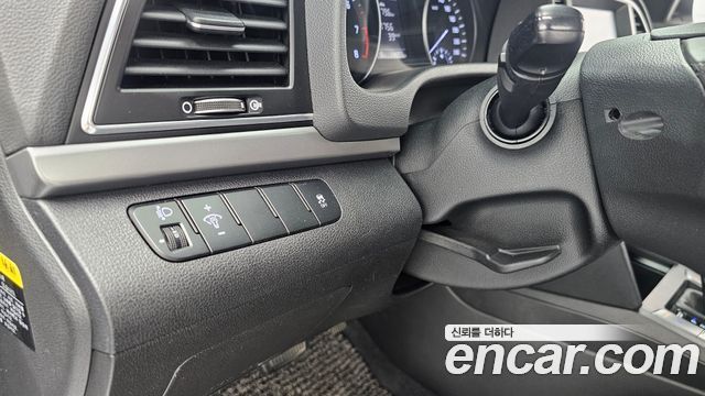 Hyundai AVANTE 2017 — photo 22