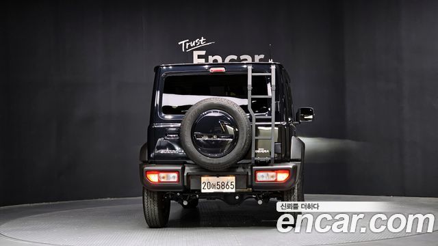 Suzuki Jimny 2023 — photo 4