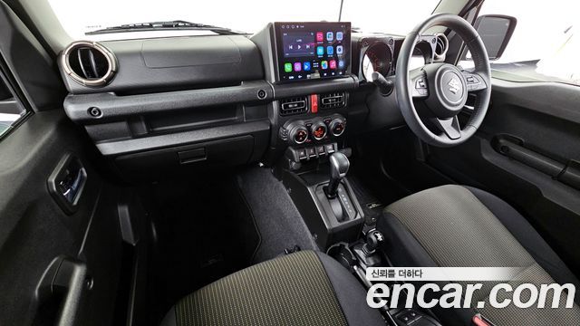 Suzuki Jimny 2023 — photo 10