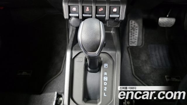 Suzuki Jimny 2023 — photo 12