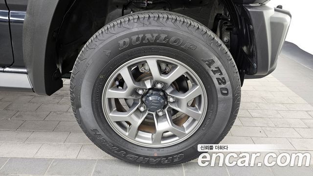 Suzuki Jimny 2023 — photo 7