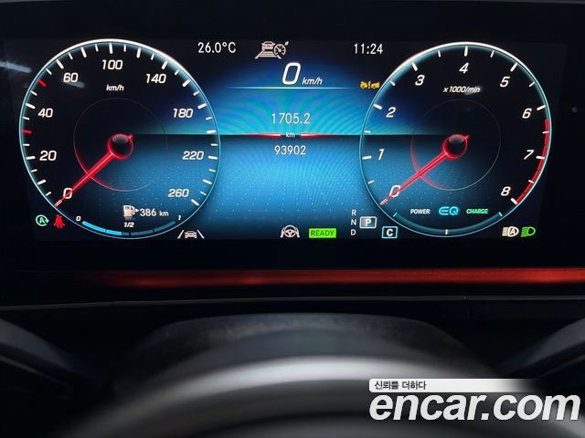 Mercedes-Benz GLE-Class 2022 — photo 11